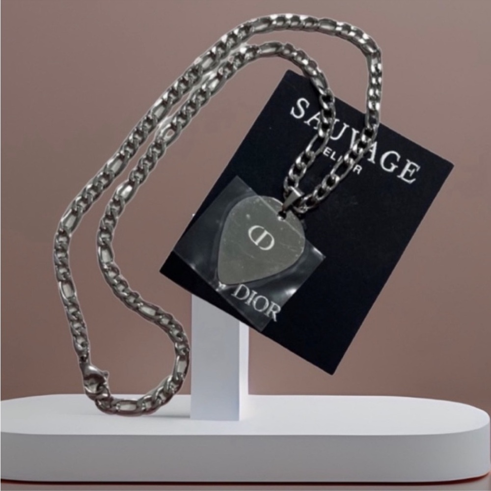 DIOR SAUVAGE ELIXIR GUITAR PICK NECKLACE UNISEX